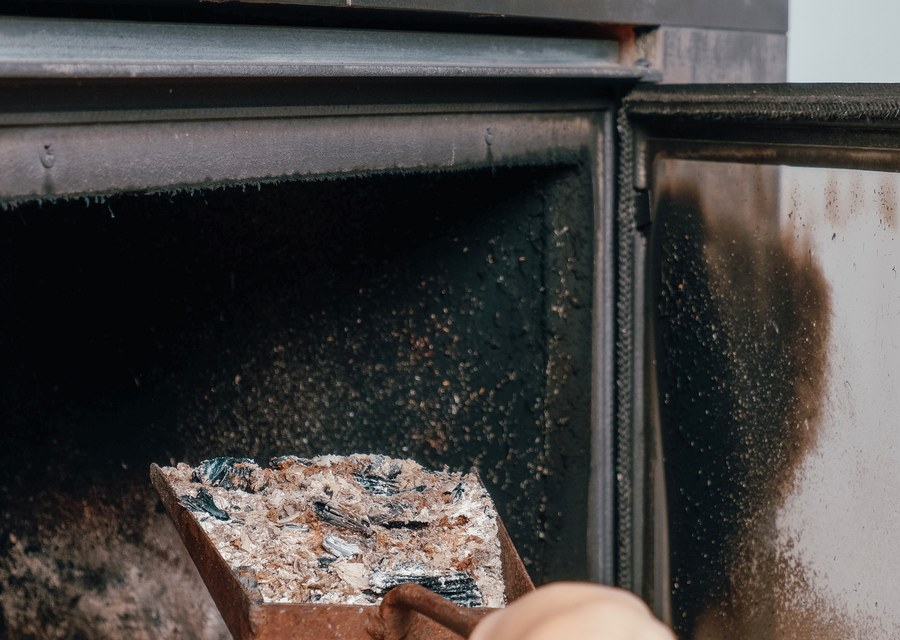 Fireplace and flue cleaning in Blooming Grove, TX